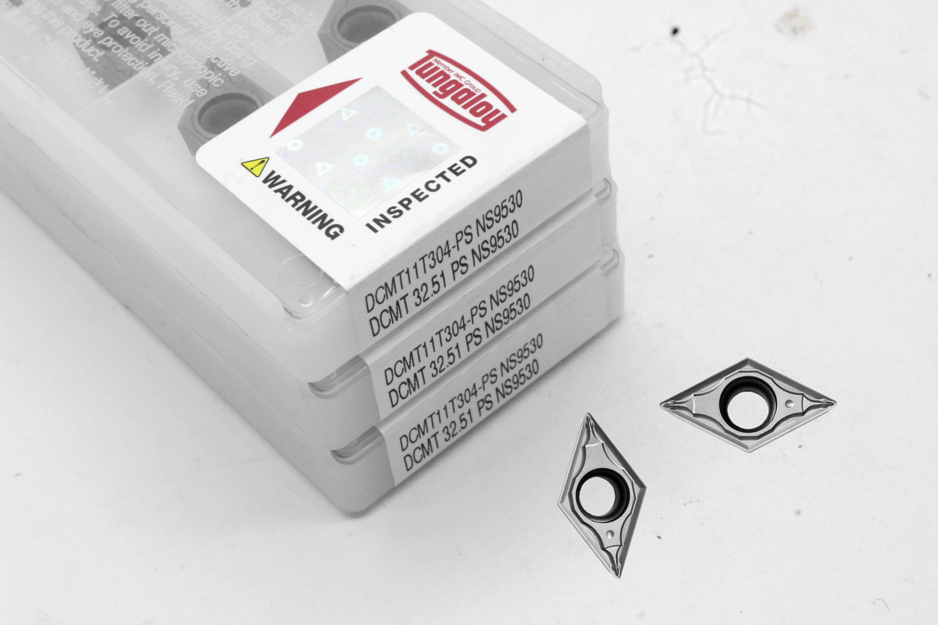 Japan's Toshiba Numerical Control Blade DCMT11T304-PS NS9530