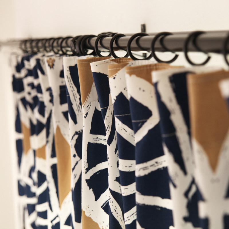 ���е��к�ԲȦ��ش���B1030011