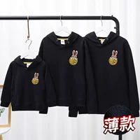 С капюшоном, черный