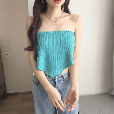 A bold 2021 summer vest for women with large breasts that reveals shame
