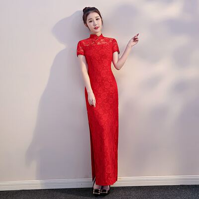 The ceremonial cheongsam, the welcoming lady's dress, the wedding long dress, the opening of the hotel, the red fashion show, the wedding dress outside the parents' home, the cheongsam