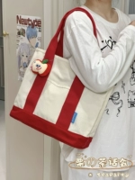 Кремово-белый, смешанный с красным + половинка яблока 𬞟фрукта