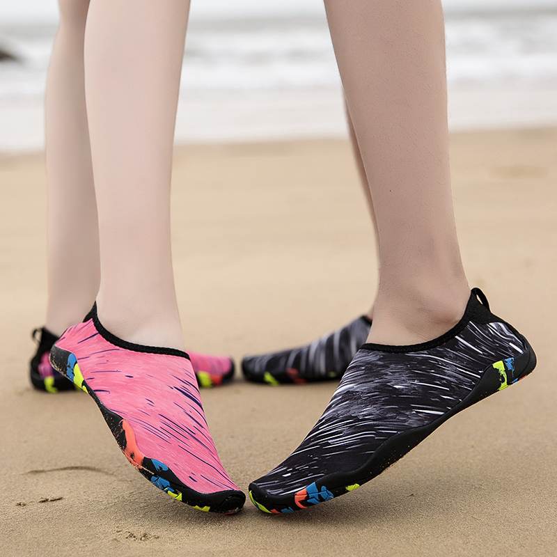 Lovers swimming in water Traceability Creek Shoes Men And Women Outdoor Snorkeling Water Shoes Non-slip Quick Dry Beach Shoes Indoor Fitness Shoes-Taobao