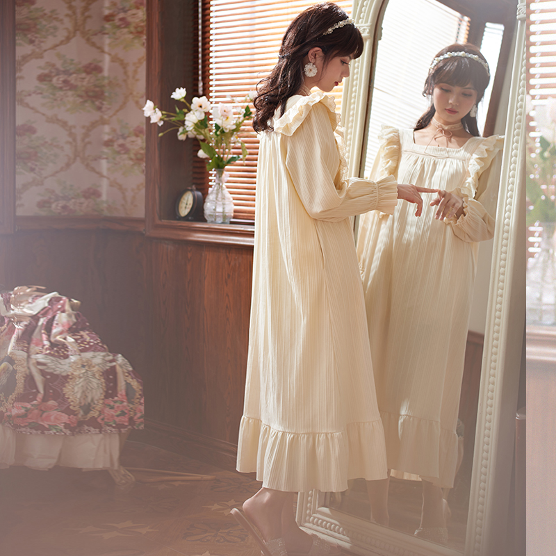 Mrs. Silie Sleeping Sleeping Dress Lady Spring Autumn Pure Cotton Long Sleeve 2022 New style pure desire princess Wind Long Edition Summer