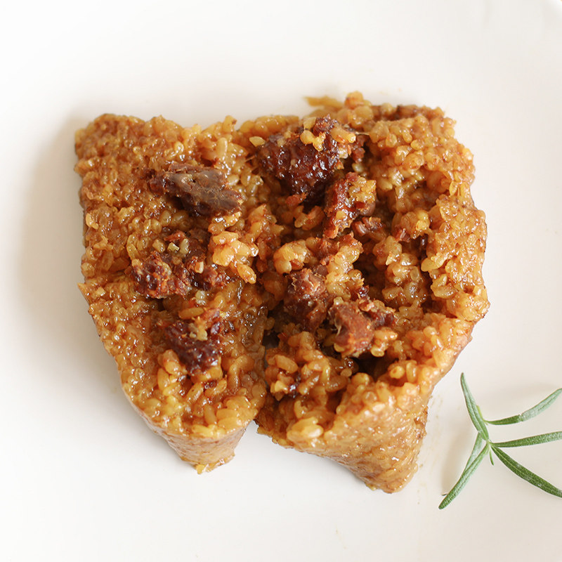 Innovation (more meat and curry beef dumplings) 4 large meat fresh meat dumplings Jiaxing Dragon Boat Festival farmhouse handmade zongzi