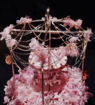 Customized architecture of immortalized flowers brides hand-held bouquet carousel playground girls heart wedding hand-held bouquet iron art