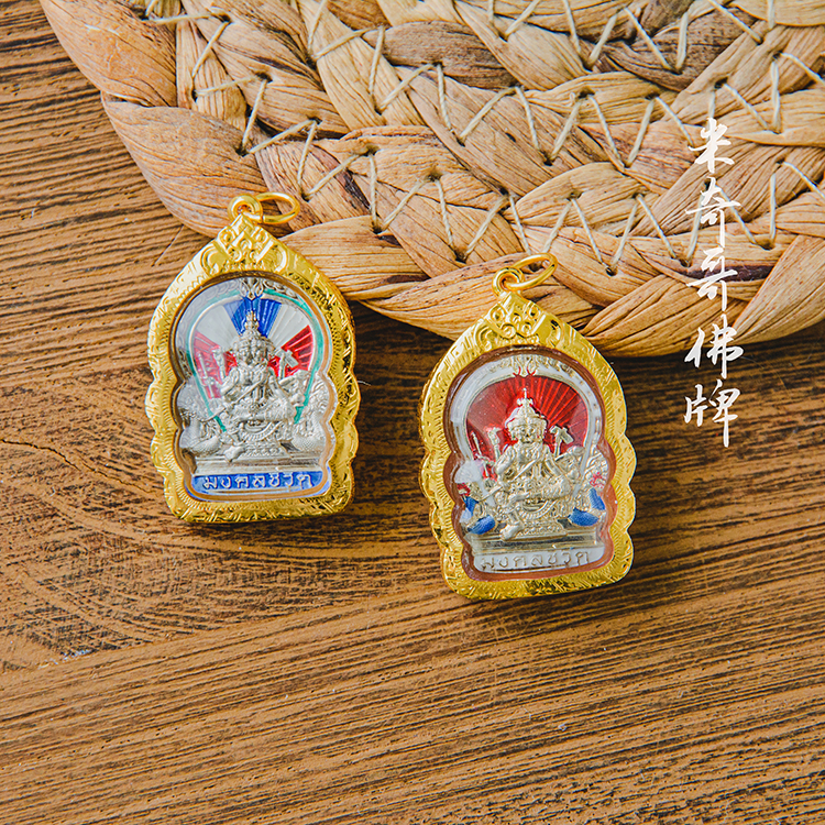 Thai Buddhas Dragon Lady Zen South small moles on four sides Golden Shell Buddha calendar 2560