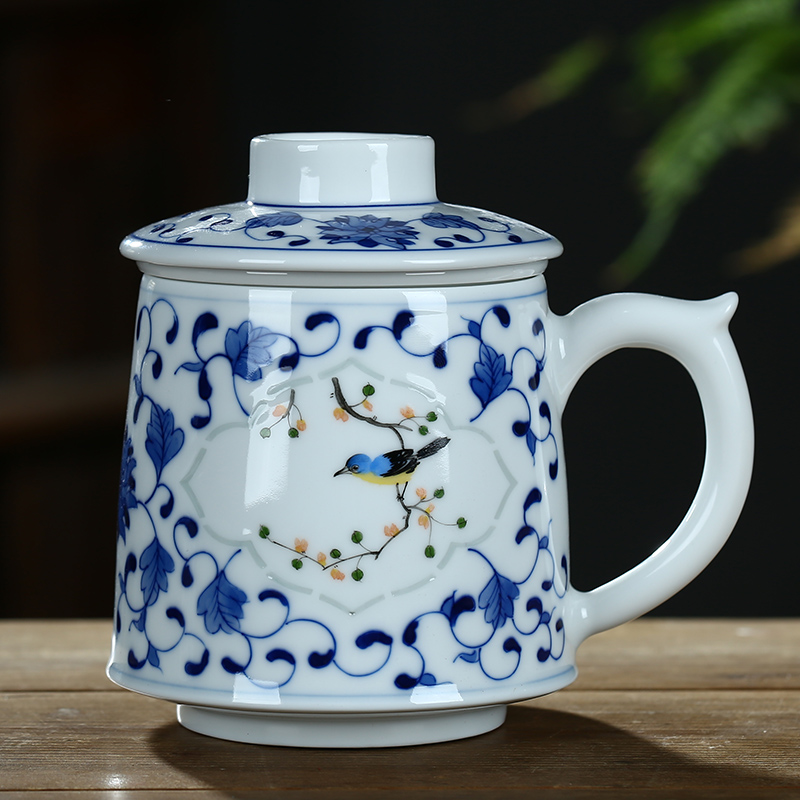 Jingdezhen and exquisite ceramic cups with cover filter tea cup of large - capacity water cup boss cup gift porcelain cups