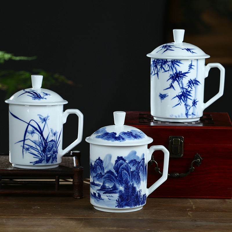 Jingdezhen ceramic cups with cover double anti hot tea cup hand - made of blue and white porcelain cup boss office glass cup