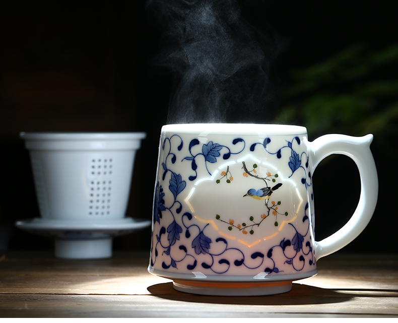 Jingdezhen and exquisite ceramic cups with cover filter tea cup of large - capacity water cup boss cup gift porcelain cups