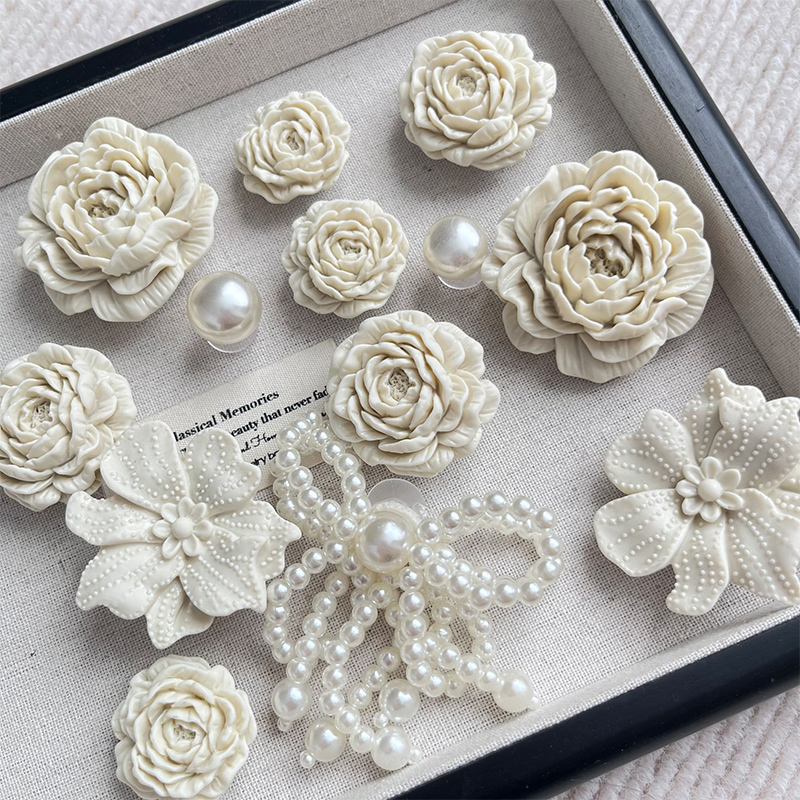 2025年新スタイル、クロックスクロックスボーンホワイトホールシューズアクセサリーシューズフラワーDIYバックル装飾バックルハイエンドに適しています