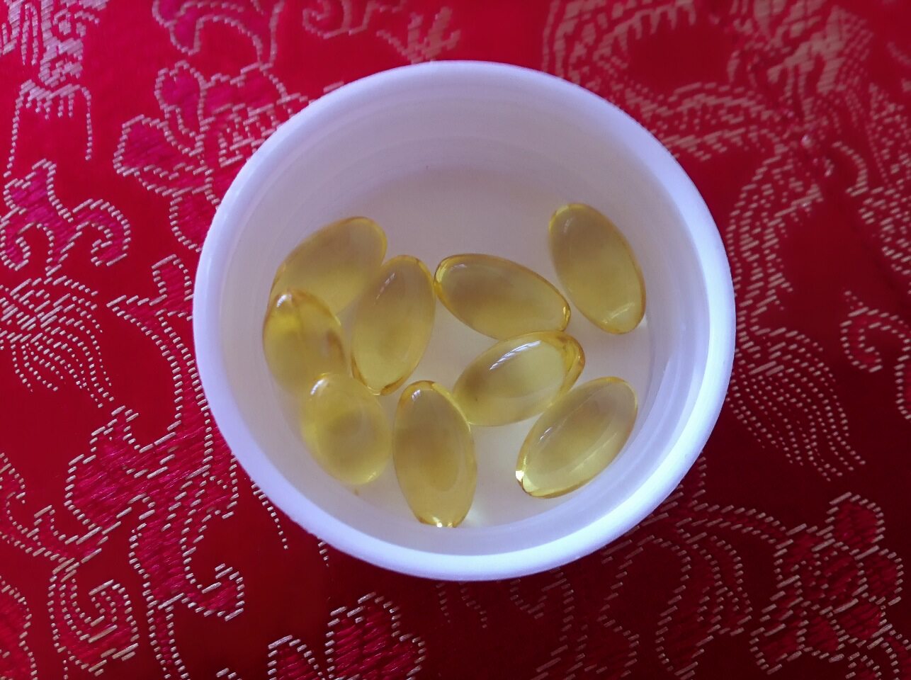 Vitamin E oil VE oil 1 capsule 0 5G moisturizing antioxidant handmade soap lip balm hand cream additive