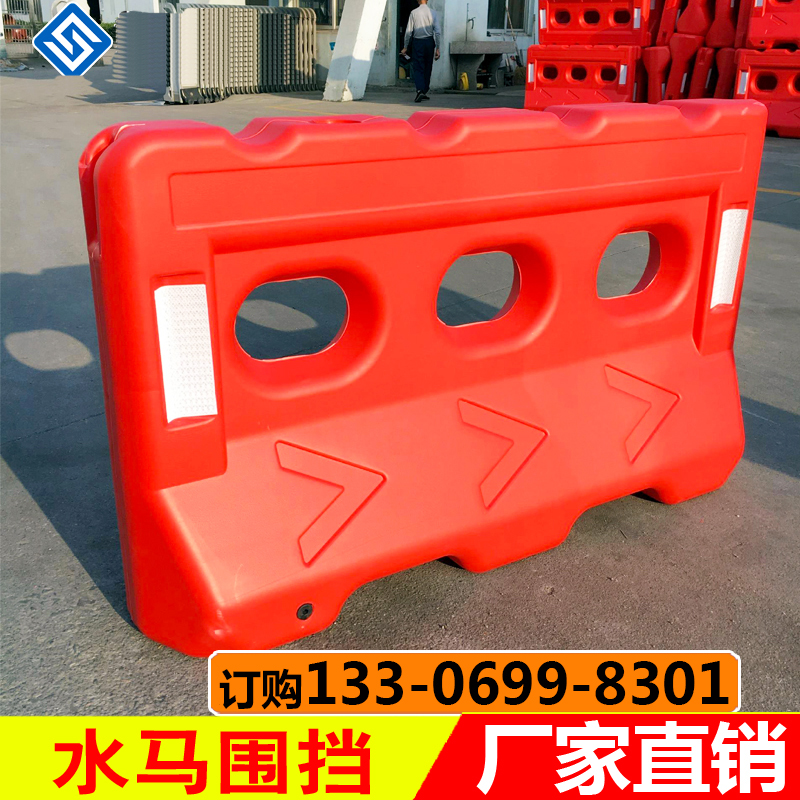 Fujian new material three-hole water horse 1.8 meters construction 1.3 meters water injection enclosure rotational plastic water horse anti-collision bucket isolation pier