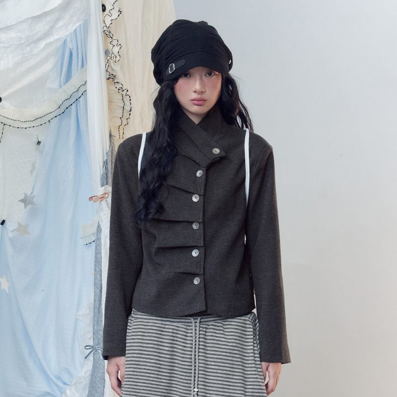 Wonderful Story American-Style Niche Deconstructed Pleated Straight-Shoulder Slim-Fit Short Jacket 2026 Autumn Coat for Women Wonderful Story American-Style Niche Deconstructed Pleated Straight-Shoulder Slim-Fit Short Jacket 2026 Autumn Coat for Women
