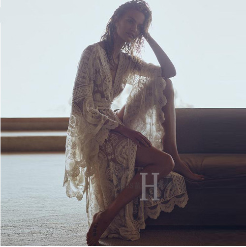 White hollowed-out lace sexy bikini jacket hooded female summer long version of beach outside sunscreen