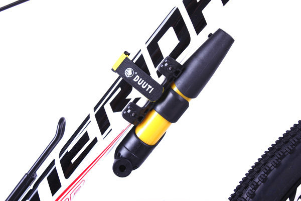 Pompe à vélo - Ref 2390738 Image 4