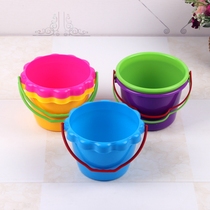 Only the real price department store plastic childrens portable toy bucket beach sand catch fish small bucket cheap stalls