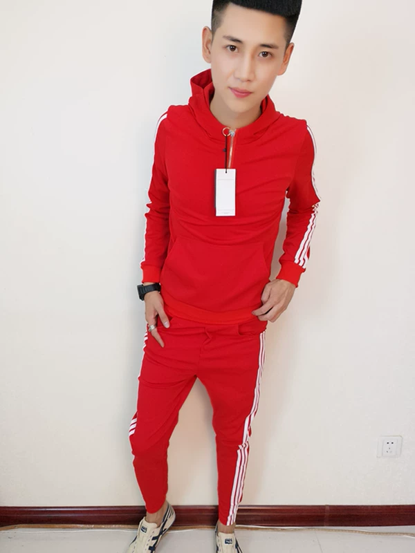 Người đàn ông nhanh tay đỏ Li Tianming với bộ đồ dài tay nam Hàn Quốc thương hiệu Qi giản dị tinh thần xã hội phù hợp với chàng