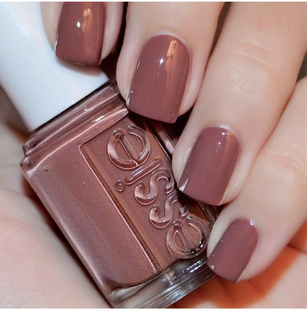 Sơn móng tay Mỹ essie sô cô la đỏ nâu 1129 Quần áo Đất sét trắng tùy chọn - Sơn móng tay / Móng tay và móng chân màu sơn móng tay