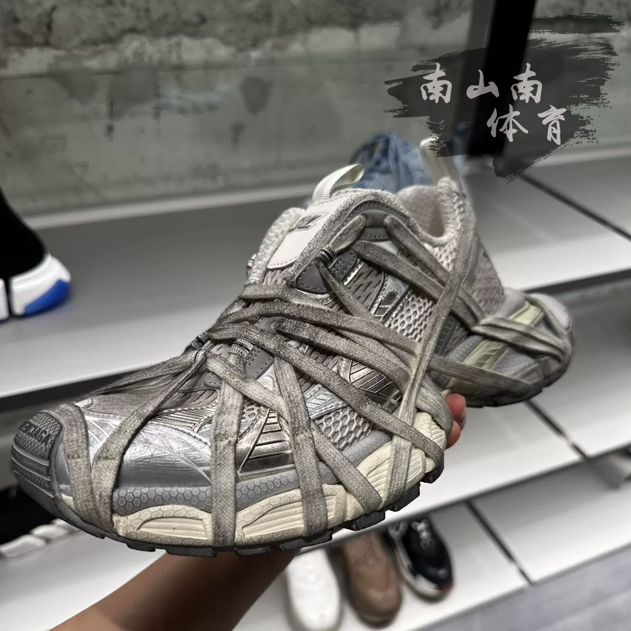 Классическая обувь Balenciaga Balenciaga 23 шоу модель XXXL distressed 3XL отражающие семейные dad shoes повседневные кроссовки