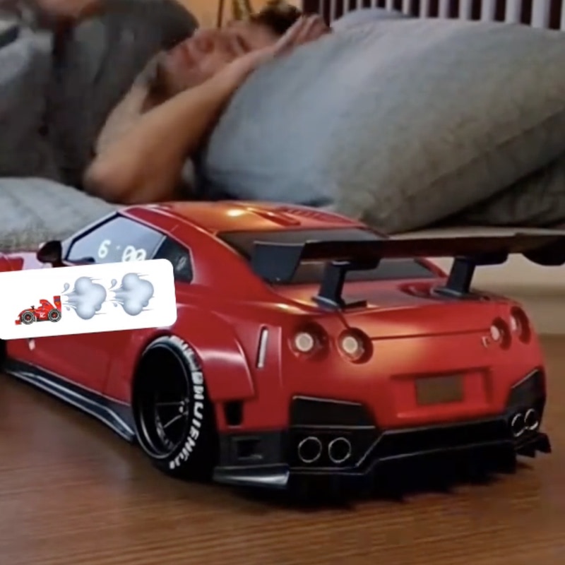 Innovative Metal Racing Car Simulation Model Hypercaralarmclock Alloy Sports Car Spray Alarm Clock Ornament