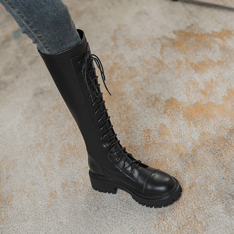 Женские кожаные высокие сапоги, увеличивающие рост с внутренней стороны, новинка 2025 года, осенне-зимние рыцарские сапоги на толстой подошве, высокие сапоги на тонкой шнуровке