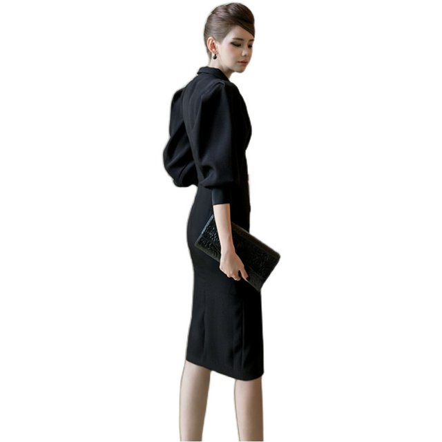 Long-sleeved trench coat one-piece skirt 2023 new temperament female light and familiar slim fit bag hip spring design high-end