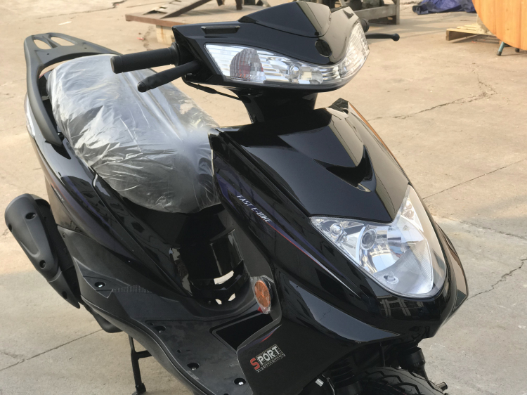 Scooter nhanh Eagle WISP 125cc scooter xe máy xe máy nam giới và phụ nữ để giúp scooter xe đường phố