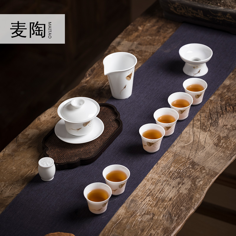 MaiTao hand - made kung fu tea set suit household contracted blue and white porcelain ceramic dehua white porcelain tea set. A complete set of tea cups