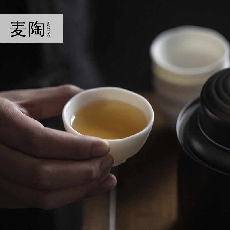 Kung fu tea master MaiTao suet jade porcelain teacup tea cup single CPU