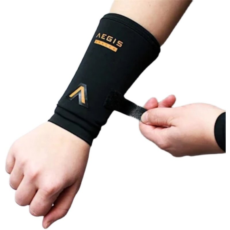 [USD 80.54] New import AEGIS hockey wrist protector D3O senior wrist