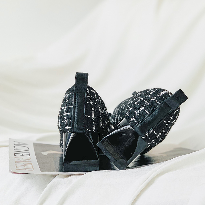 High-heeled shoes women's 2022 new spring and summer niche thick-heeled Mary Jane shoes women's retro shallow-mouth single shoes women's mid-heel