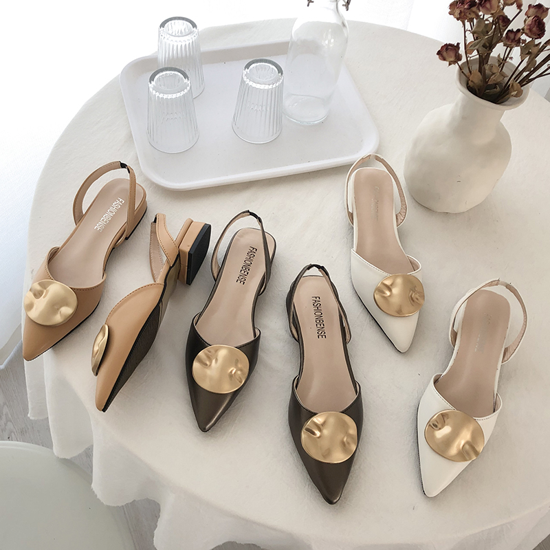 Baotou sandals female 2019 new net red evening shoes wild fairy wind small ck word with flat sandals super hot