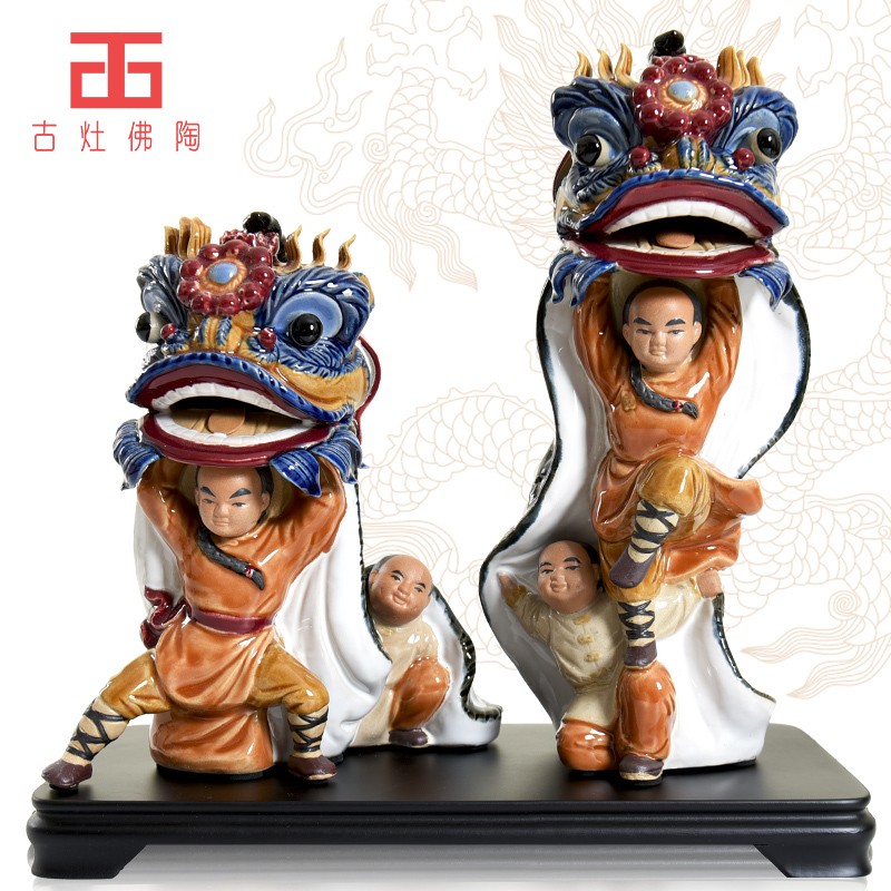 Shiwan Figurine Ceramic Lion Dance Ornament Foshan Huang Feihong Lion Dance Living Room Desktop Decoration Craft Opening Gift