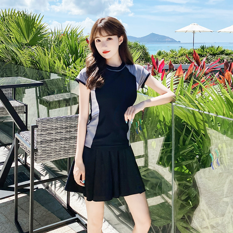 Swimsuit female summer split conservative 2021 New Fashion Net red wind student small chest thin Belly Belly seaside sunscreen