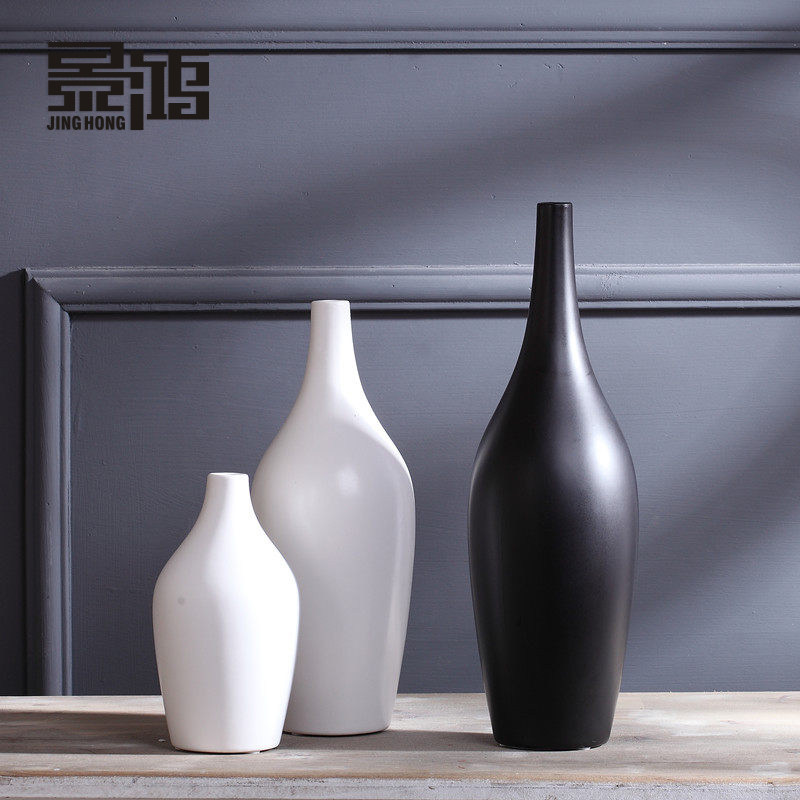 ����ڰ��մɻ�ƿ�ڼ�