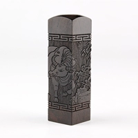 Верхние открывающиеся эбоновые коровы отправляют грязь