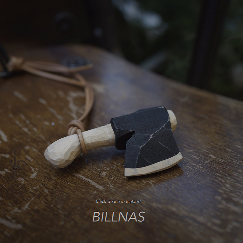 OHE) Original Outdoor Scapegoat Handmade Wood Carved Pendant Make Old Retro Mini Hand Axe Camping Creative Useless Gift