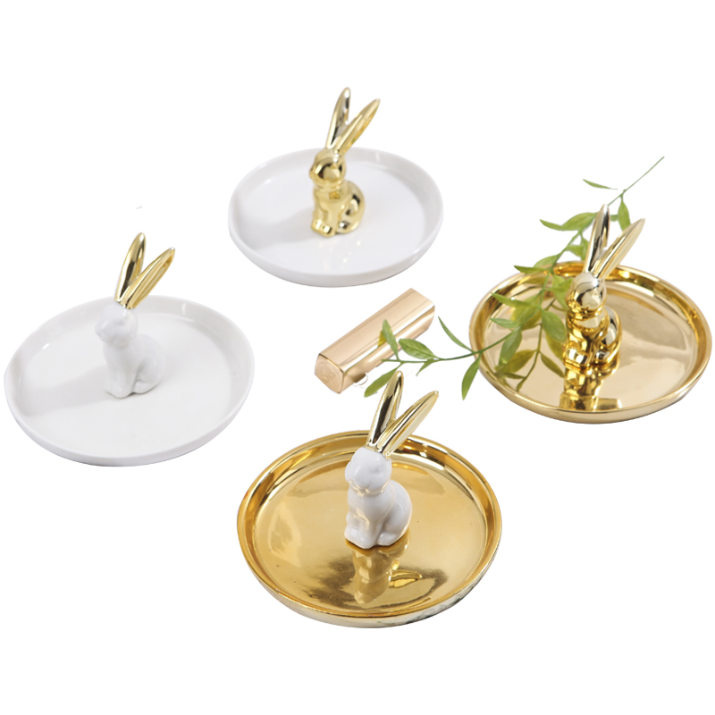 The modern ceramic jewelry tray animals receive golden plate of creative wine sitting room adornment bedroom furnishing articles