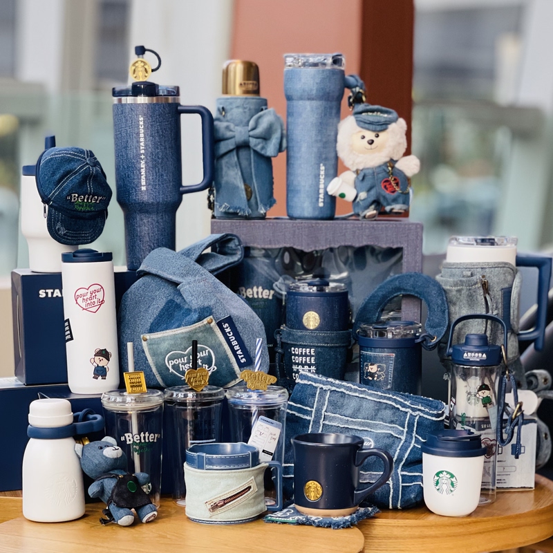 Starbucks 26 Spring Retro Denim Bear Store Manager Card Holder Notebook Mug Glass Straw Insulated Cup