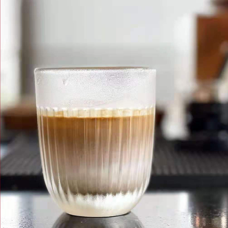 French imports LA ROCHERE glass cup with shank concentrated European style Mark Cup retro windy small coffee cup