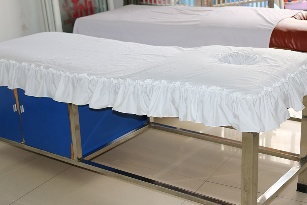 Beauty Salon All-cotton White Lotus Leaf Edge Bedcover Hospital Blind Massage Physiotherapy Pure Color Polyester with holes