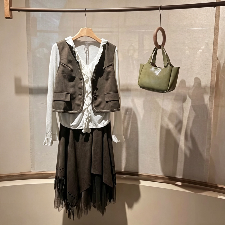 Mujia Genuine 2026 Summer and Autumn New Fashion Nomadic Style Vest Knitwear Skirt Three-Piece Set for Women