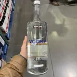 Покупка у Кайшике из США Cochrane Vodka Distilled Liquor 1,75 л, зарубежный винный коктейль с легким цитрусовым вкусом.
