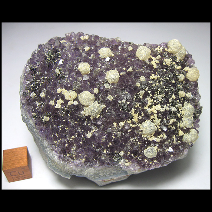 Mine Standard Crystal Raw Ore * PP1214UE Amethyst Symbiotic Spherical Mineral (7 cm230g)
