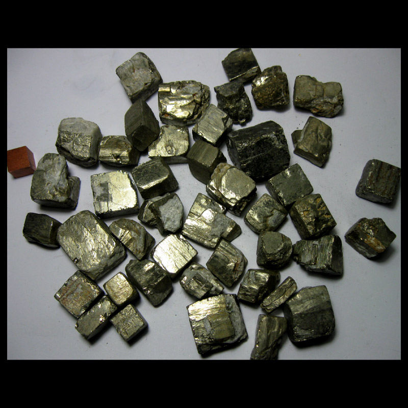 Mineral ore mine tenders FS5550G6 * pyrite (single price 1-2cm) Pyrite