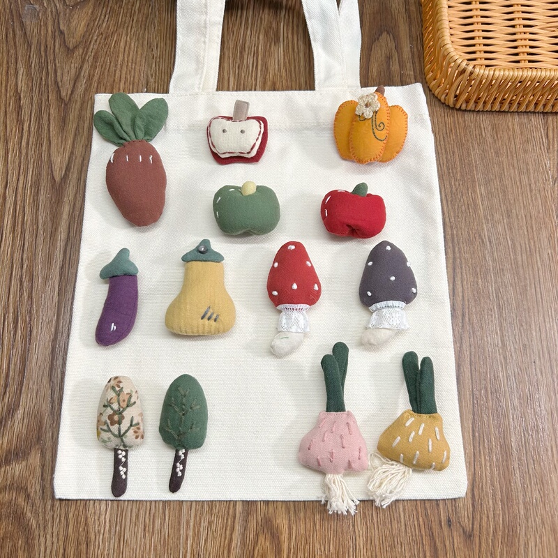 Fun Cartoon Fruit and Plant Fabric Brooches, Apple, Pear, Mushroom, Pumpkin, Handmade Clothing Accessories Fun Cartoon Fruit and Plant Fabric Brooches, Apple, Pear, Mushroom, Pumpkin, Handmade Clothing Accessories