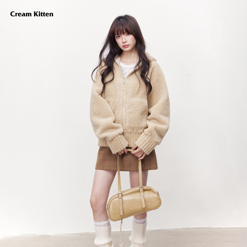 Cream Kitten Cut-Out Warm Fleece Shearling Coat for Women, Winter Thickened Faux Fur