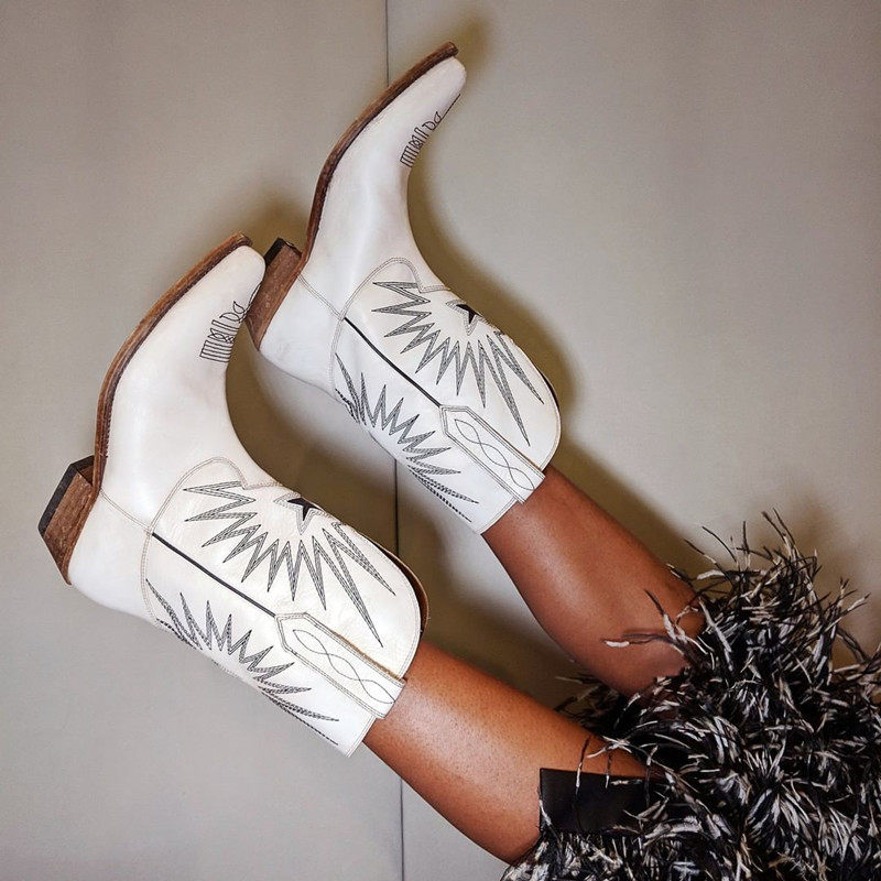 Martin Boots Woman Thin style Inn Wind net red slim boot Boots Genuine Leather Retro Embroidery Western Cowboy Riding Boots