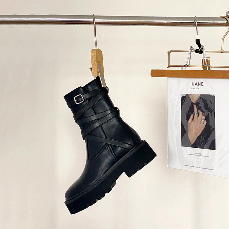 Thick - sole Chelsea boots 2023 autumn and winter new British wind belt button locomotive short boots round head increased high medium boots